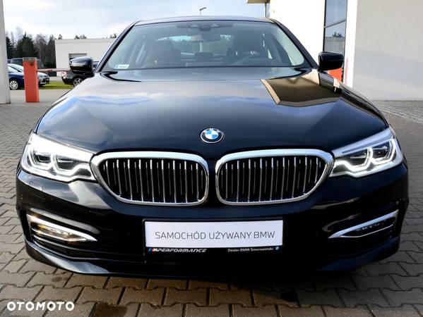 BMW Seria 5 520d xDrive Luxury Line - 2