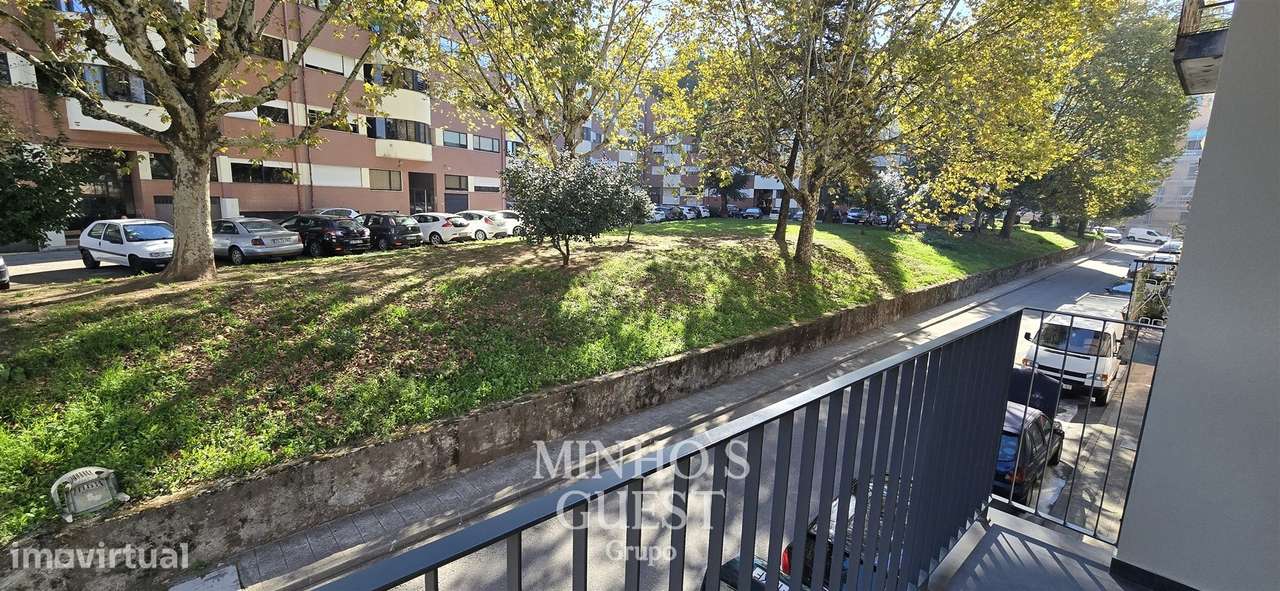 Apartamento T3 Novo c/ garagem no centro de Braga - Braga-11