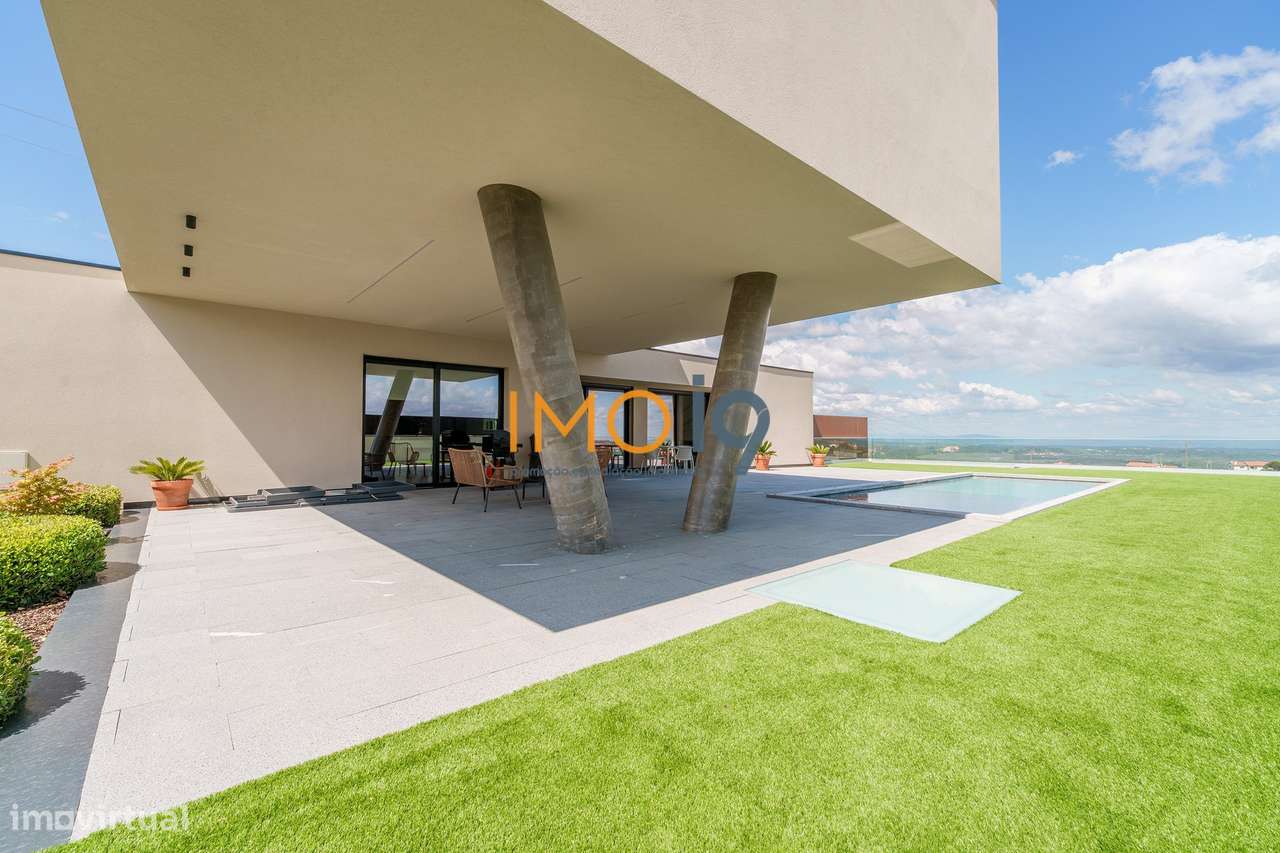 Moradia T3 de Luxo com Vista Panorâmica para os Castelos de Ourém –...-8