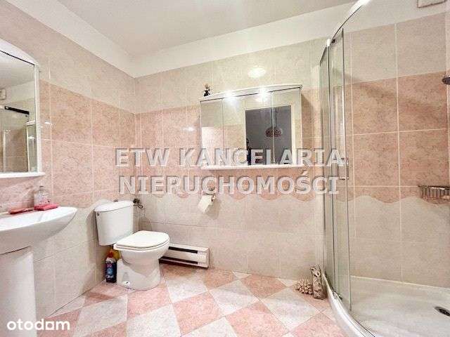 Klimatyczny dom w osiedlu Accord na Ursynowie-10