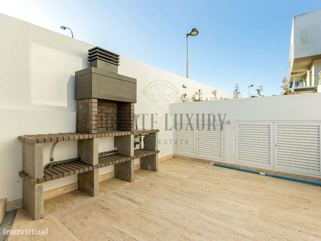 Moradia de Luxo T5 com Piscina em Belas, Sintra | Design Contemporâ...-23