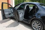 Volkswagen Jetta 1.6 United - 6