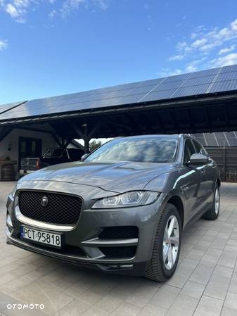 Jaguar F-Pace - 5