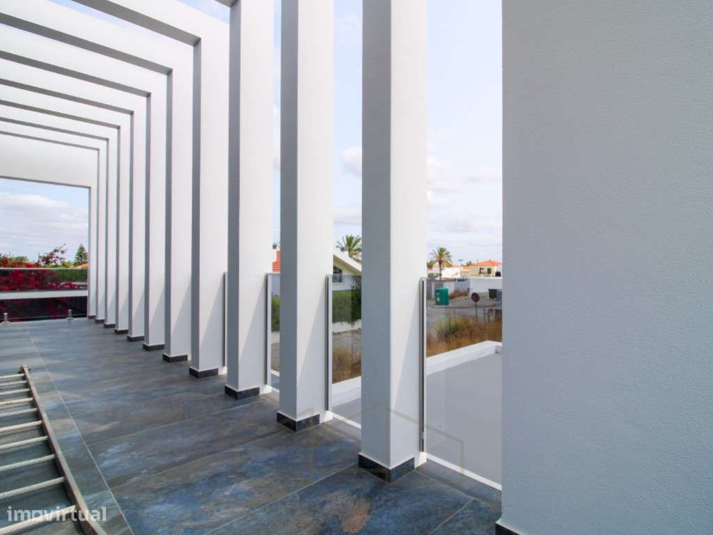 Moradia Isolada T4 - inserida em lote 420m2 - Aldeias de Irmaos - A...-49