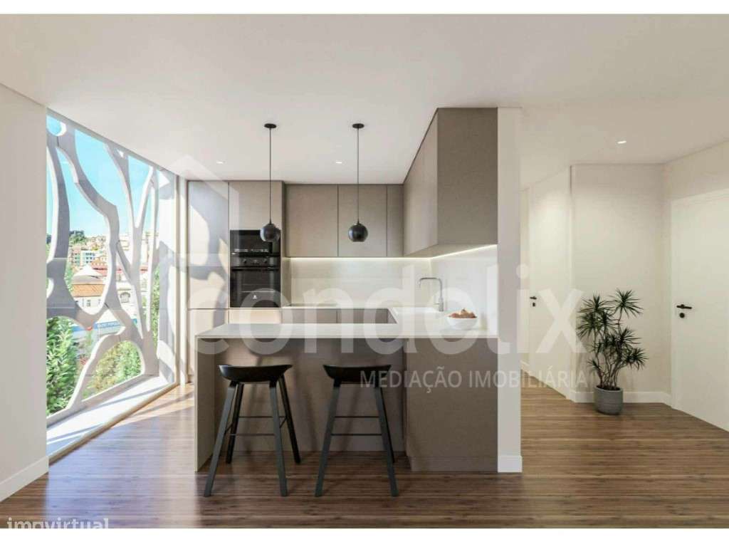 Apartamento T3 localizado no Edifício Hinton no centro do Funchal. - Grande imagem: 2/6