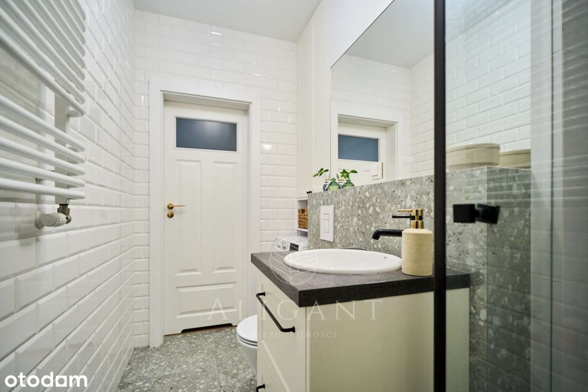 Klimatyczne 2 pokoje * 50 m² * oddzielna kuchnia*-13