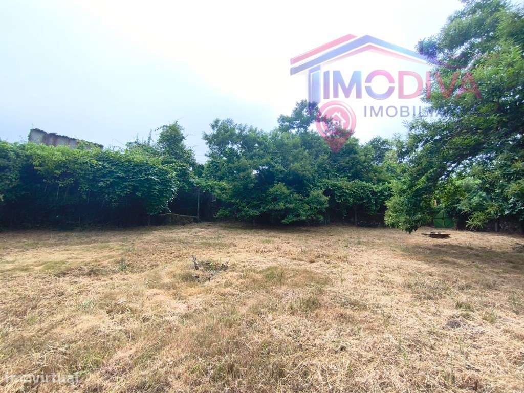 Moradia com terreno em Castanheira de Pera-18