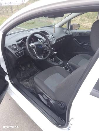 Ford Fiesta 1.5 TDCi Ambiente - 6