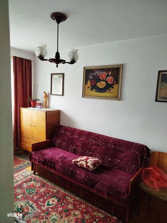 Apartament 3 camere, decomandat, Piatra Neamt-0