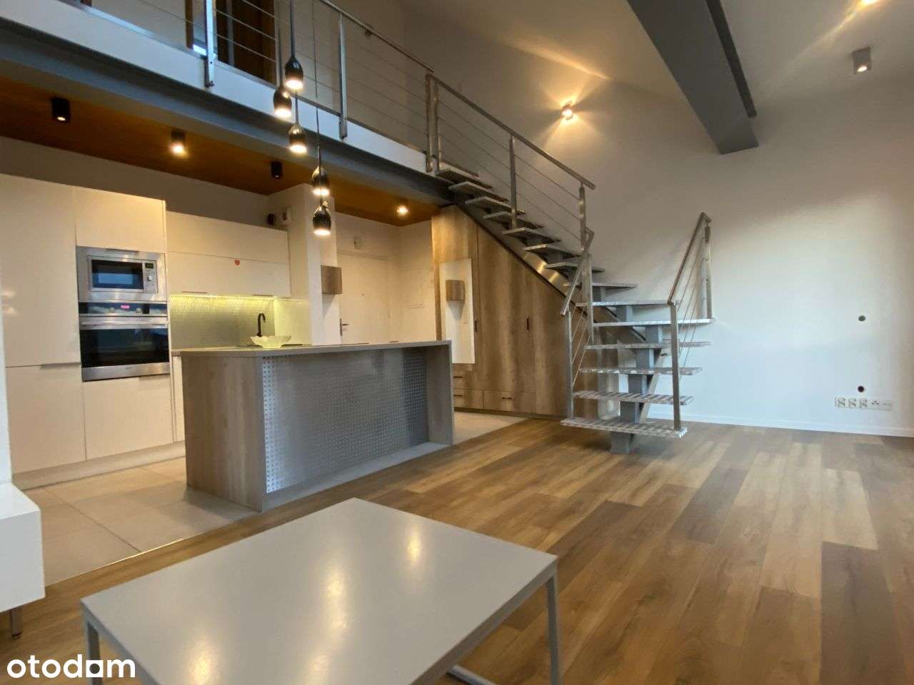 Mieszkanie z antresolom w centrum Leszna! - Pełny obrazek: 2/15