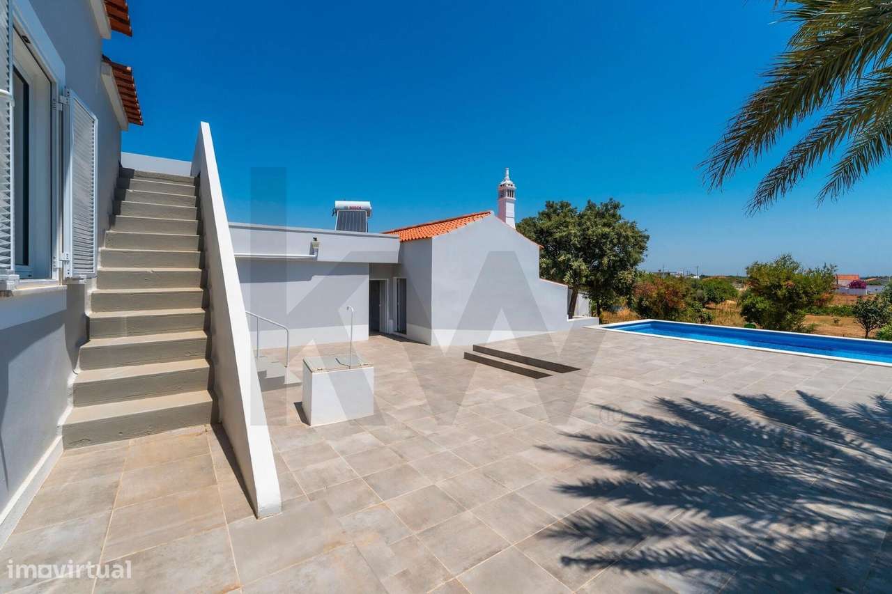 Moradia Térrea T5 com Piscina, Renovada em 2023 — Vila Nova de Cacela - Grande imagem: 4/60