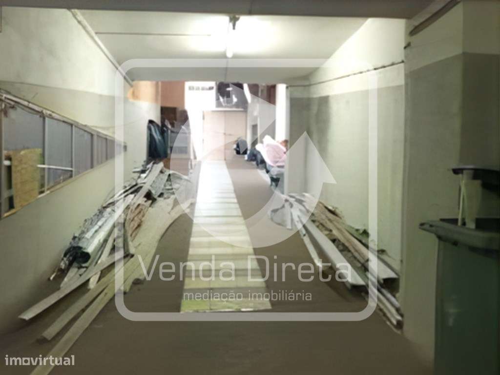 Armazém com 1.024 m² em São Domingos de Benfica - Excelente Oportun...-3