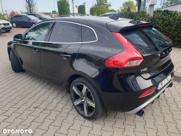 Volvo V40 D3 Drive-E R-Design Momentum - 4