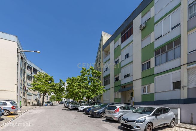 Apartamento T2 no Feijó totalmente remodelado-22