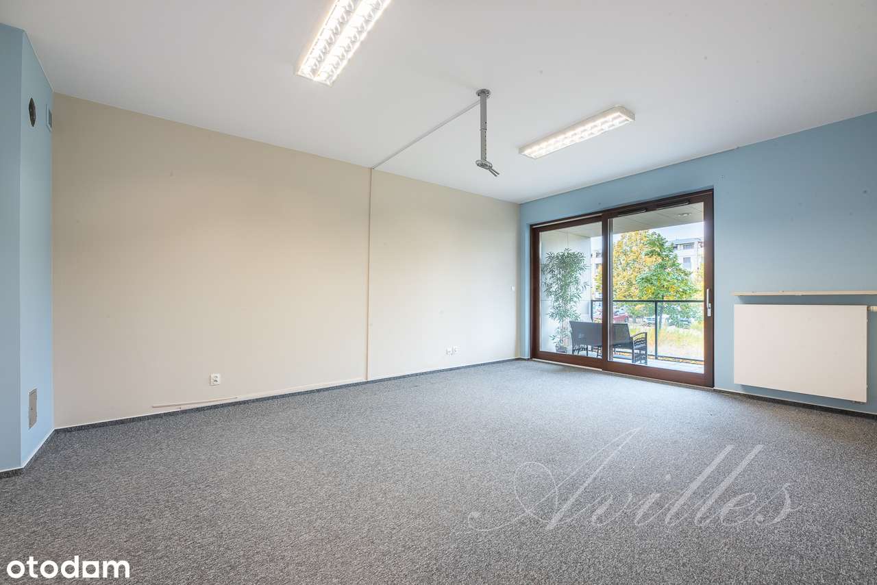 Przy Osi Królewskiej na mieszkanie lub biuro.-2