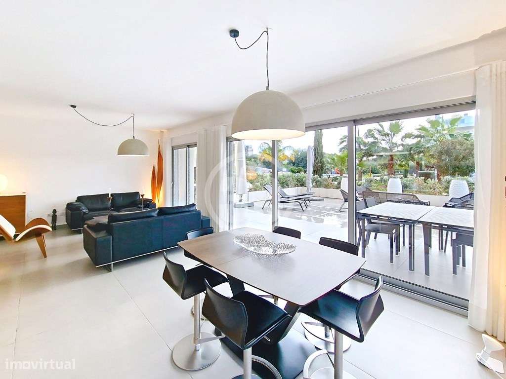 Fantástico apartamento com 3 quartos e inserido num bonito condomín...-24