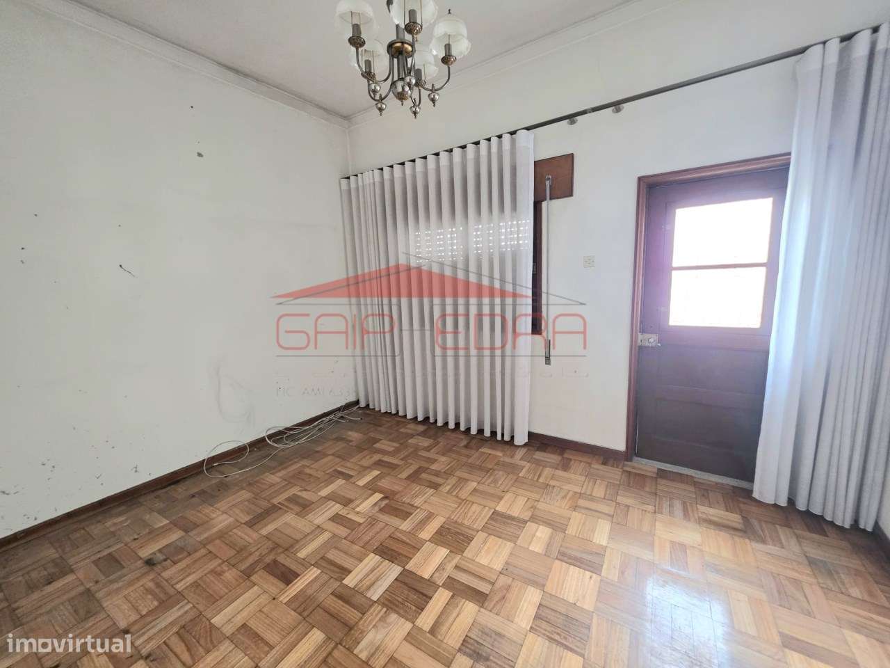 Moradia térrea ao preço dum T1 em Valadares-10