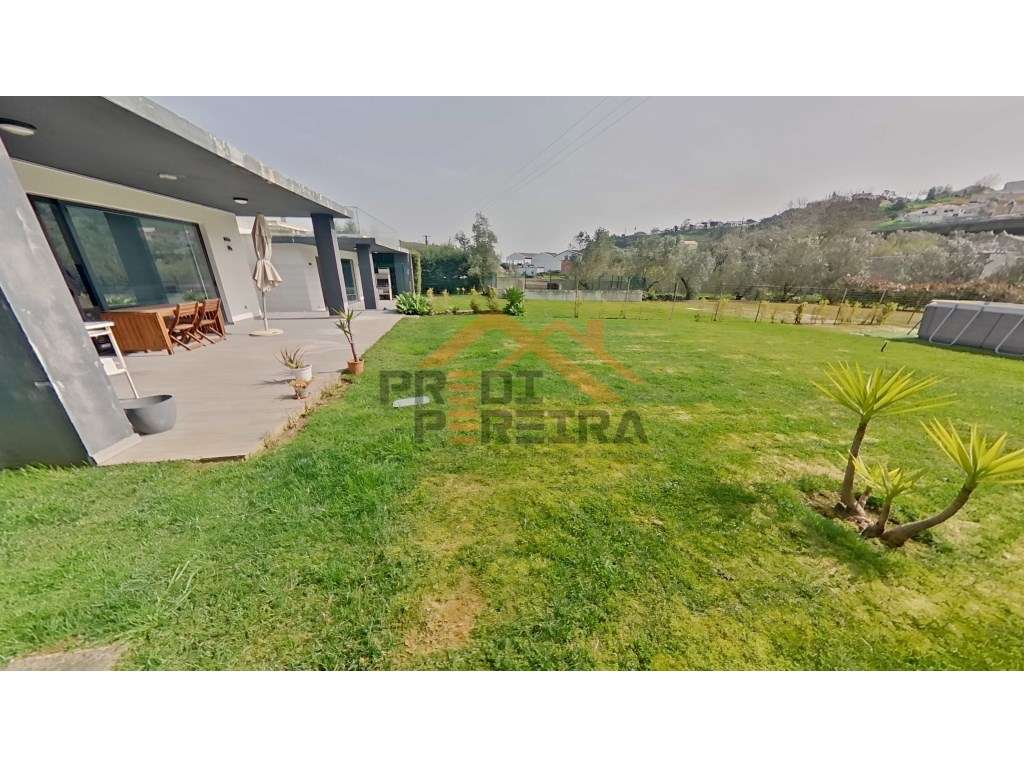 *OPEN HOUSE DIA 13/03 (periodo da tarde)

Situada em Caneças, mor... - Grande imagem: 5/45