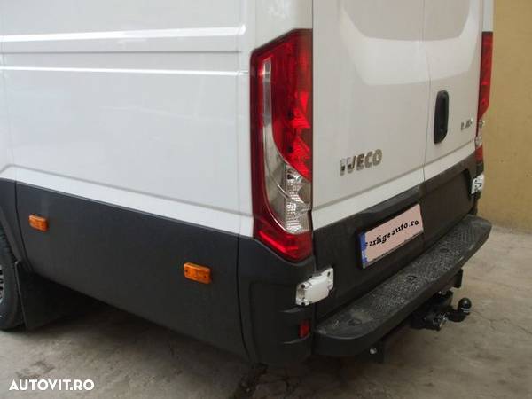 Carlige auto de remorcare Iveco Daily - 2