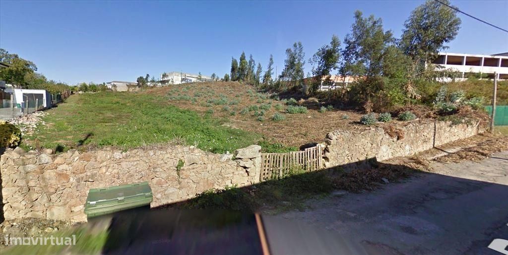Terreno industrial 10.398m2 em Avintes junto EN222 - Grande imagem: 1/3