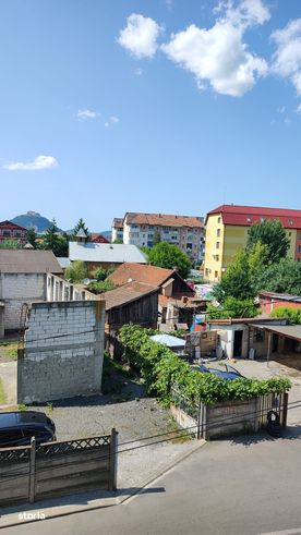 De vanzare apartament 3 camere,decomandat,etajul2 Dorobanti-14
