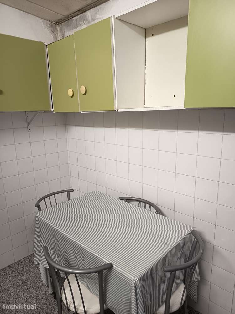 Moradia pequena em Benavente - Grande imagem: 5/14