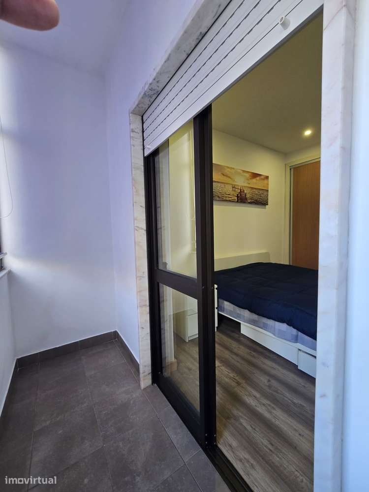 T1 na Cruz de de Pau, 3 min da estação Fertagus. - Grande imagem: 4/18