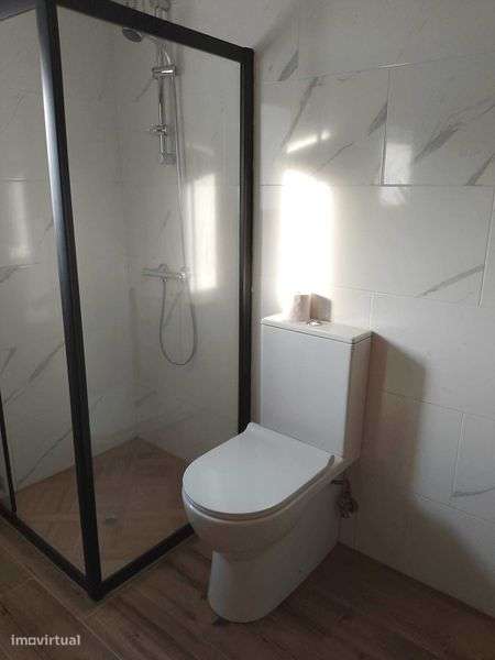 Andar Moradia T1 - Grande imagem: 5/6