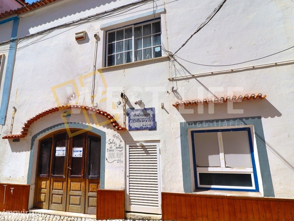 Prédio com projeto aprovado - CENTRO da Vila - Lojas e habitação - ... - Grande imagem: 1/22
