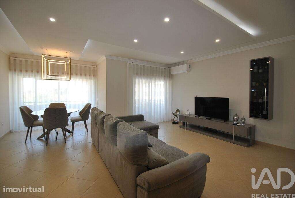 Apartamento T4 em Olhão de 149,00 m2 - Grande imagem: 4/30