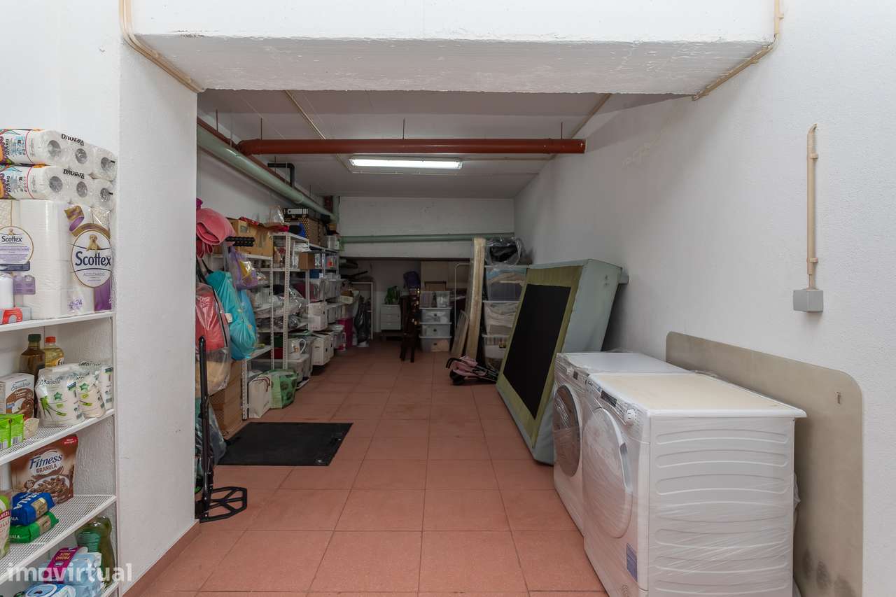 Apartamento T3 em Condomínio Privado – Abrunheira-31