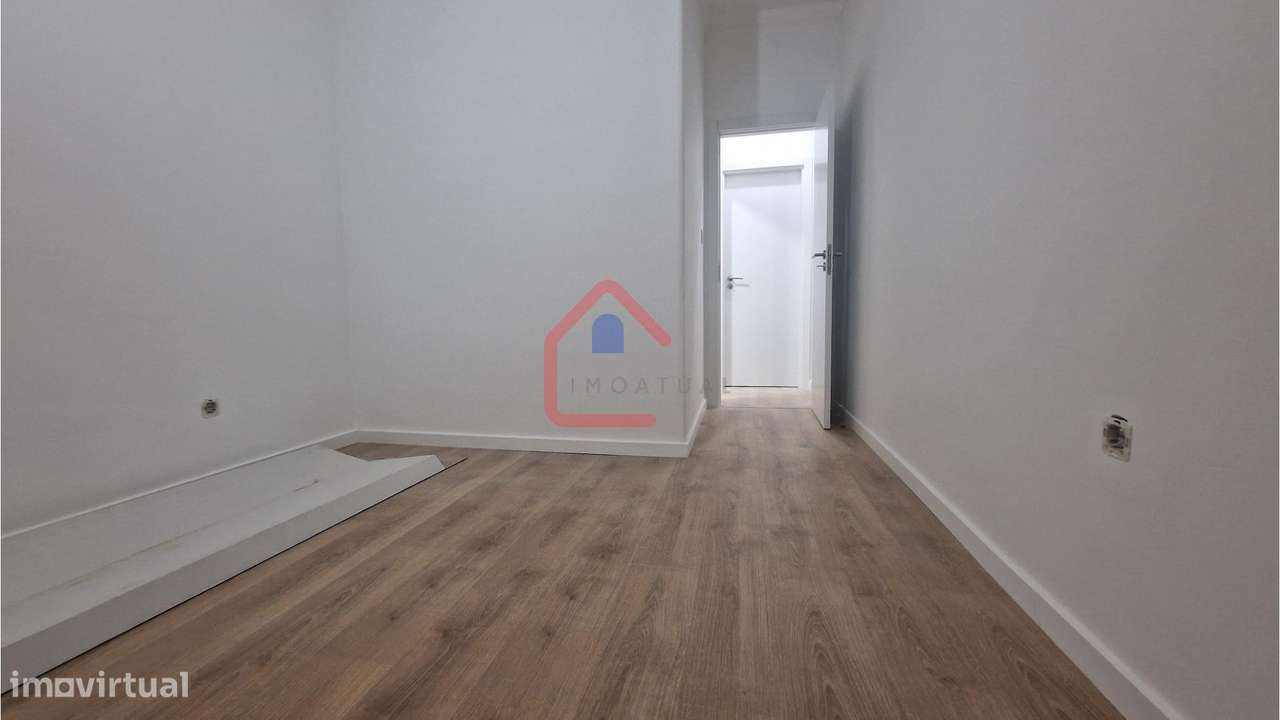 Apartamento T2 em Portugal-7