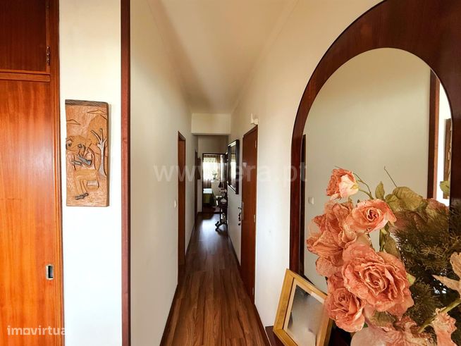 Apartamento T3 à venda em Monserrate-4