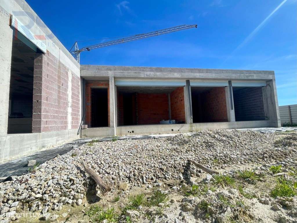 Moradia térrea T4-7