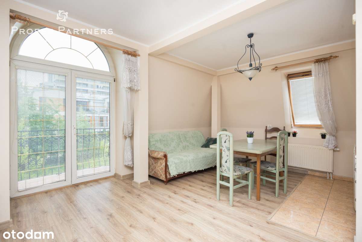 Duży dom z dużym potencjałem (Ochota), ul. Bielska - Pełny obrazek: 5/16