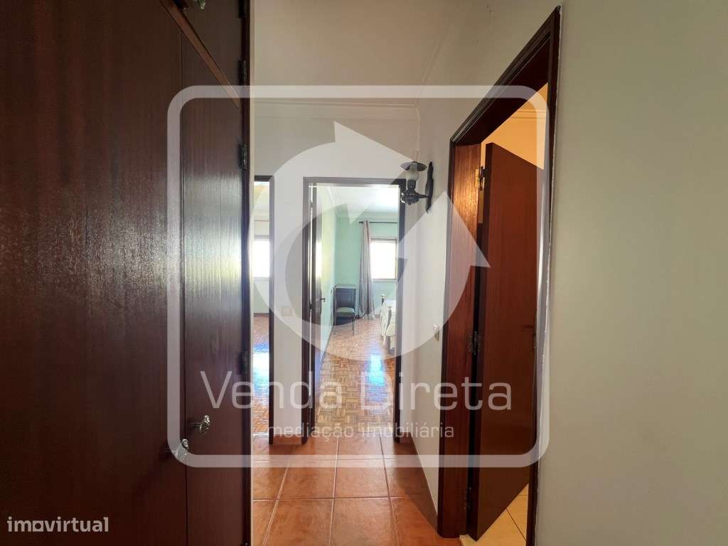 Andar de moradia T3 com garagem, Barreiro-19