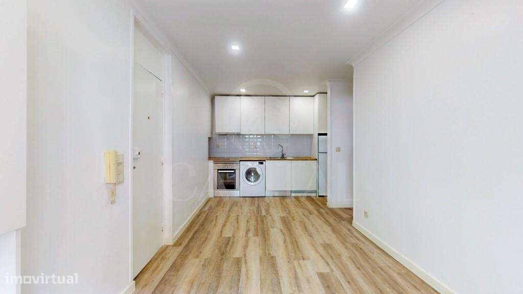 T1 Renovado e Equipado em Campolide - Grande imagem: 4/15