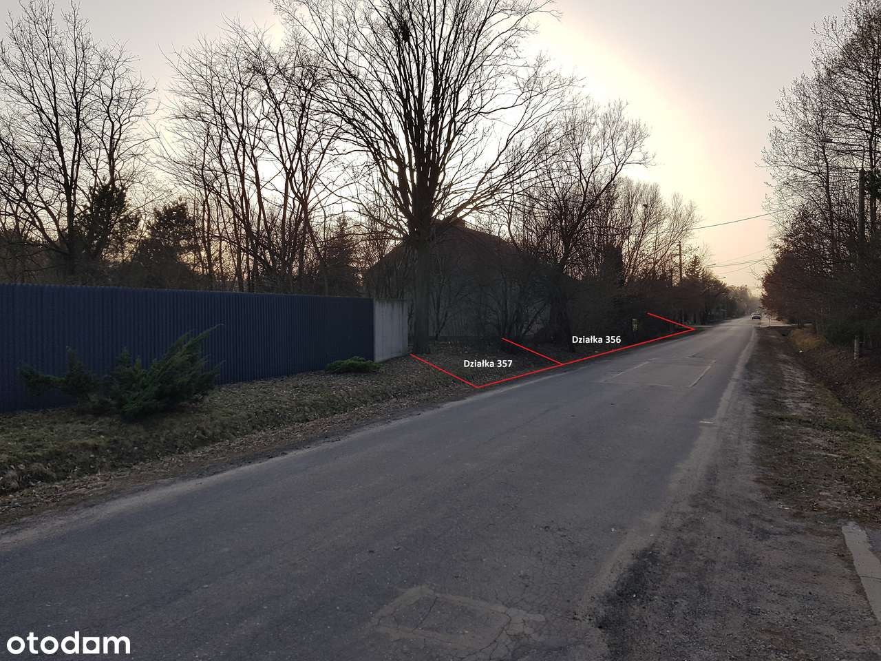 Działka budowlana z domem blisko lasu