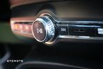 Volvo XC 40 D4 AWD Geartronic R-Design - 25