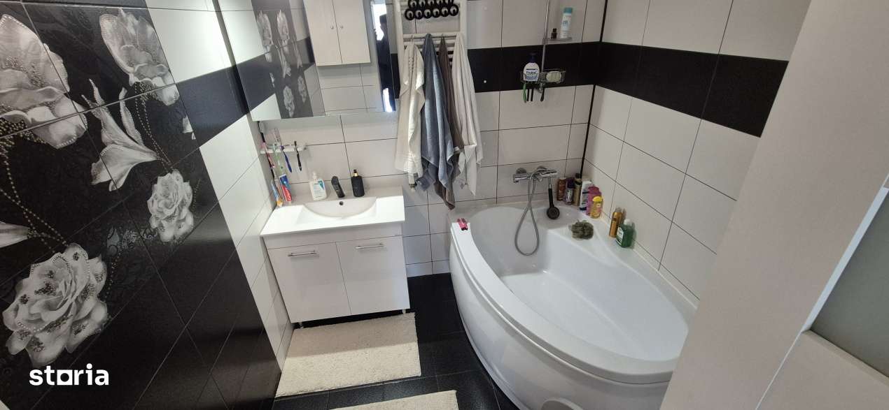 Casa Moderna Cumpana, teren 617 mp-11