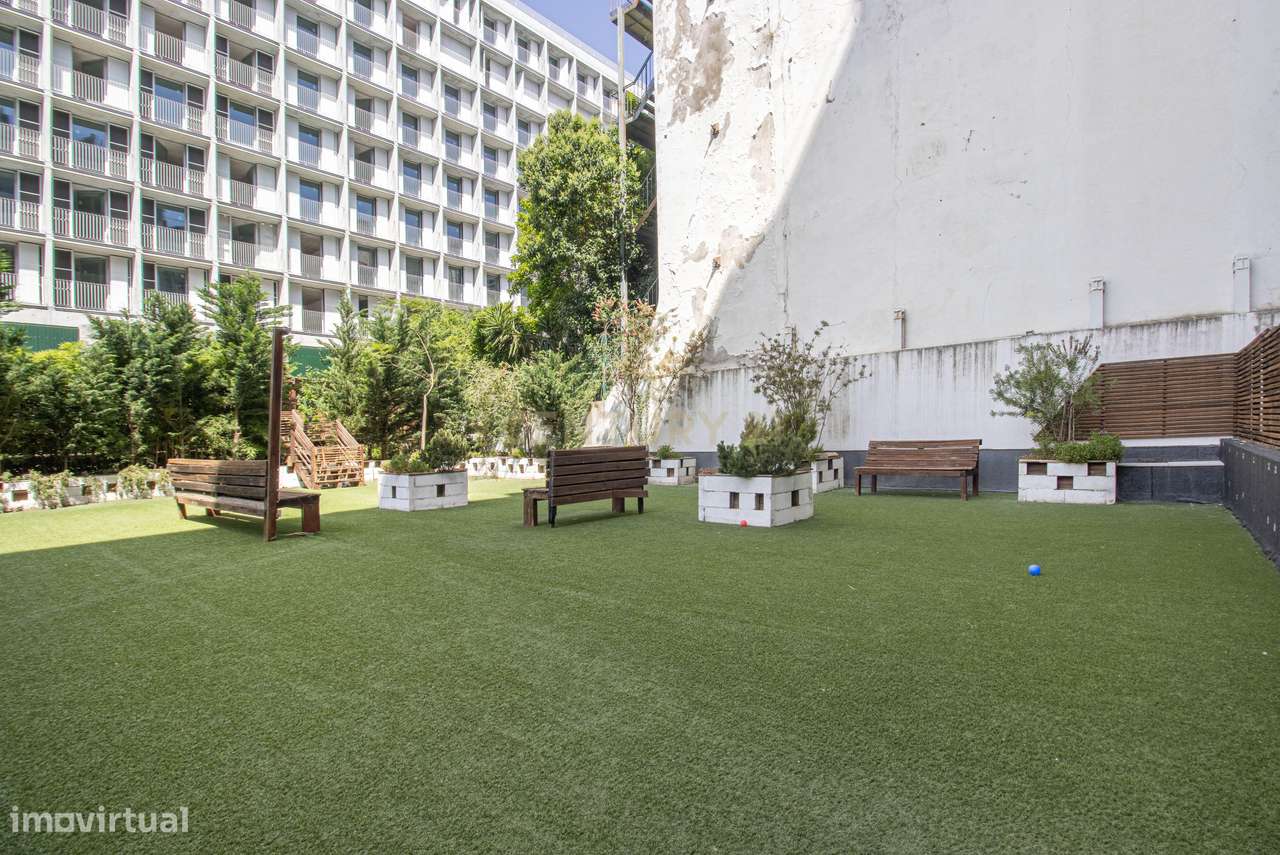 Apartamento T4 +1 com 272 m2 Vista Panorâmica em Lisboa e 3 Lugares de-37