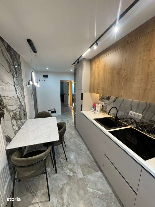Apartament de 3 camere, decomandat, 60 mp., zona Stefan Cel Mare. - Imagine principală: 4/11