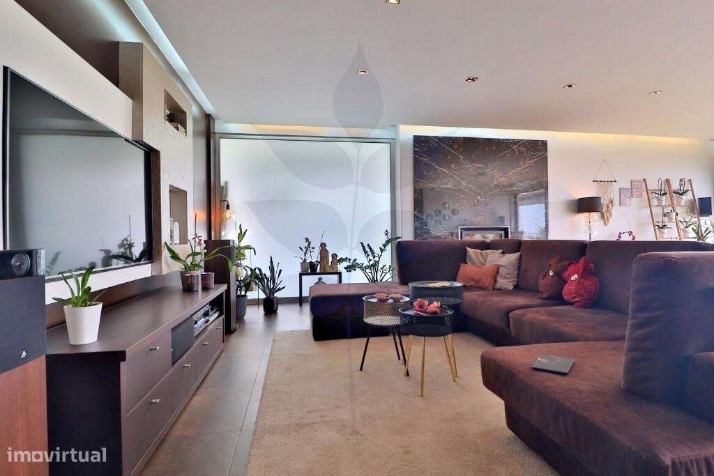 Moradia T4+Escritório na Areosa, junto à praia-8