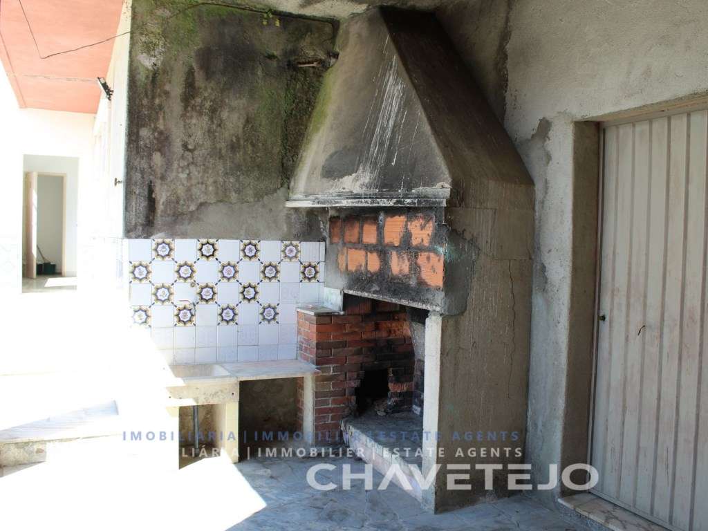 Oportunidade! Quinta com moradia, anexo e terreno próxima da Albufe...-32