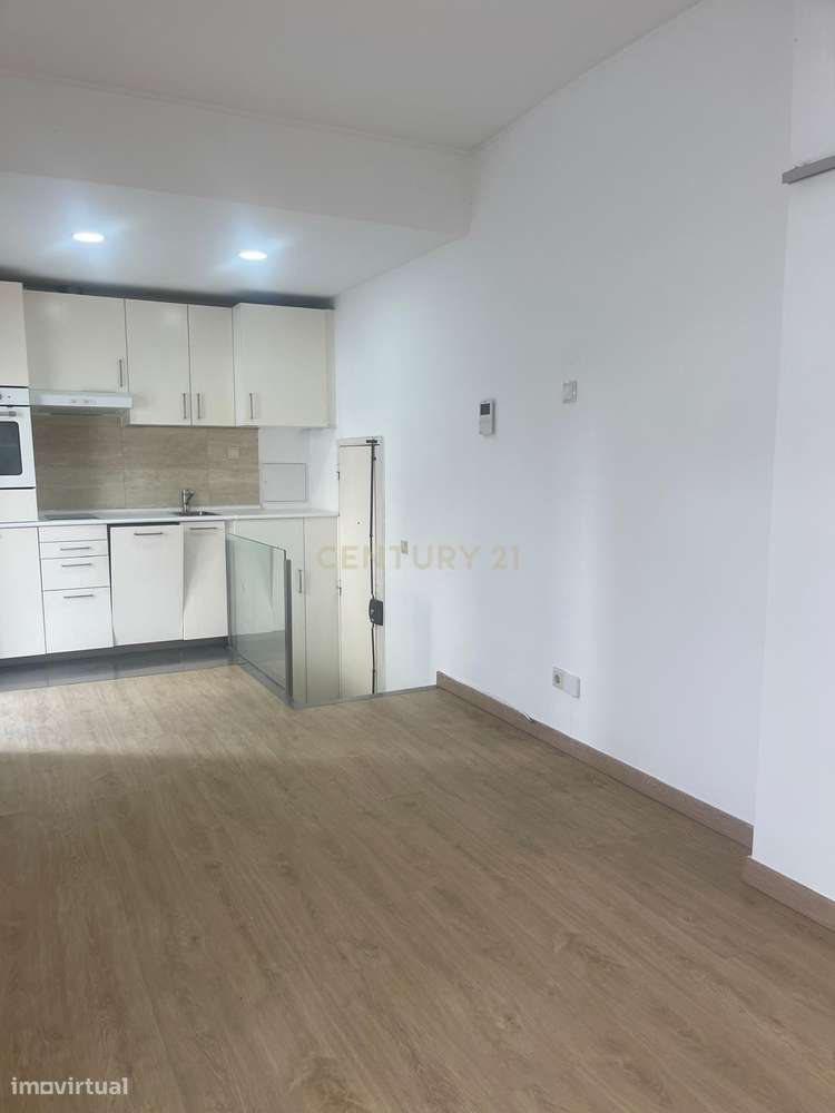 T0 com Terraço em Arroios – Lisboa - Grande imagem: 5/14