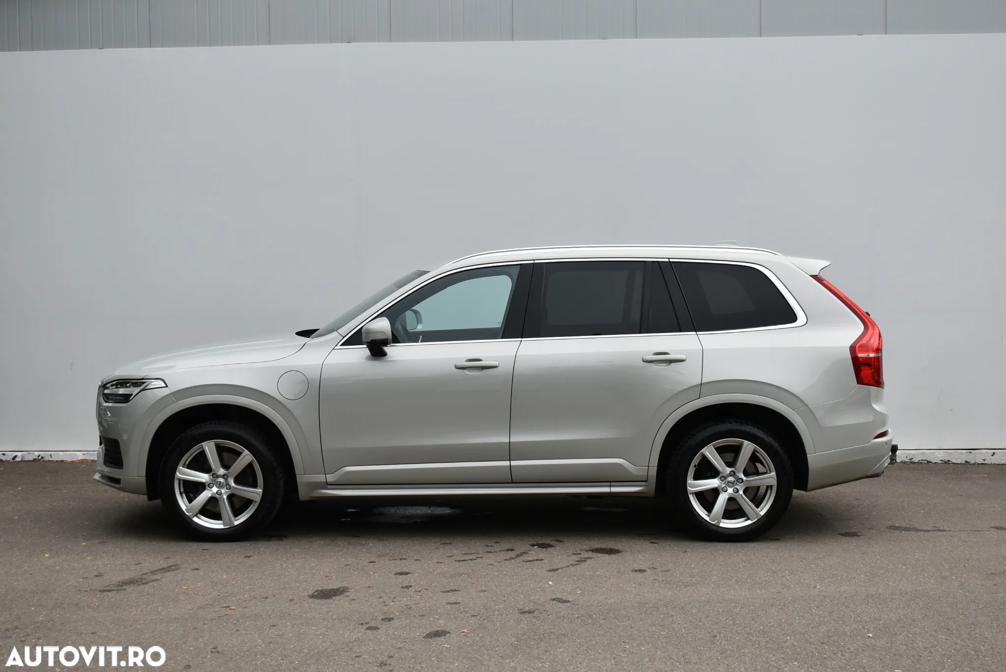 Volvo XC 90 T8 AWD Twin Engine Geartronic Momentum - 9