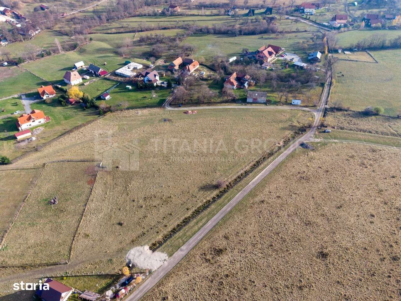 Teren intravilan parcelabil, priveliște spre munți, Sohodol, Bran-16