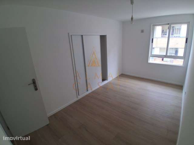 Apartamento T3 Remodelado - em Baguim do Monte-8