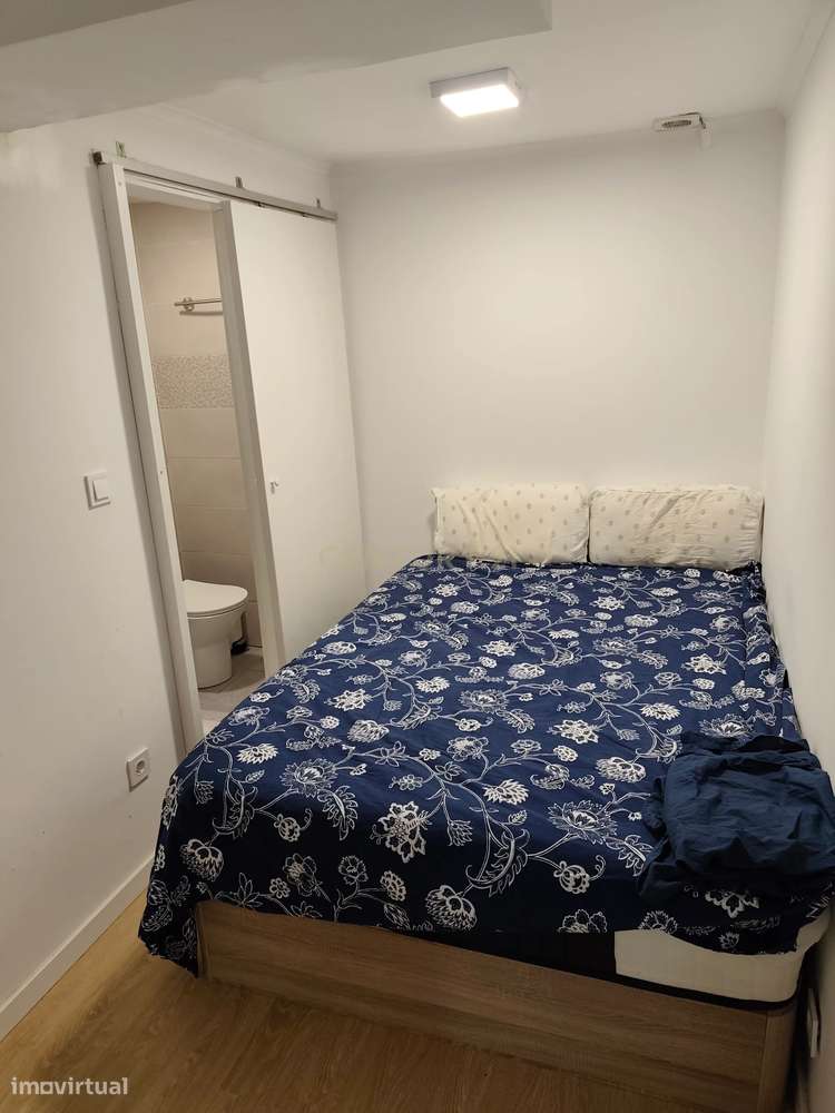 T0+1, renovado, aconchegante, todo mobilado e prático e bem localizado - Grande imagem: 4/10