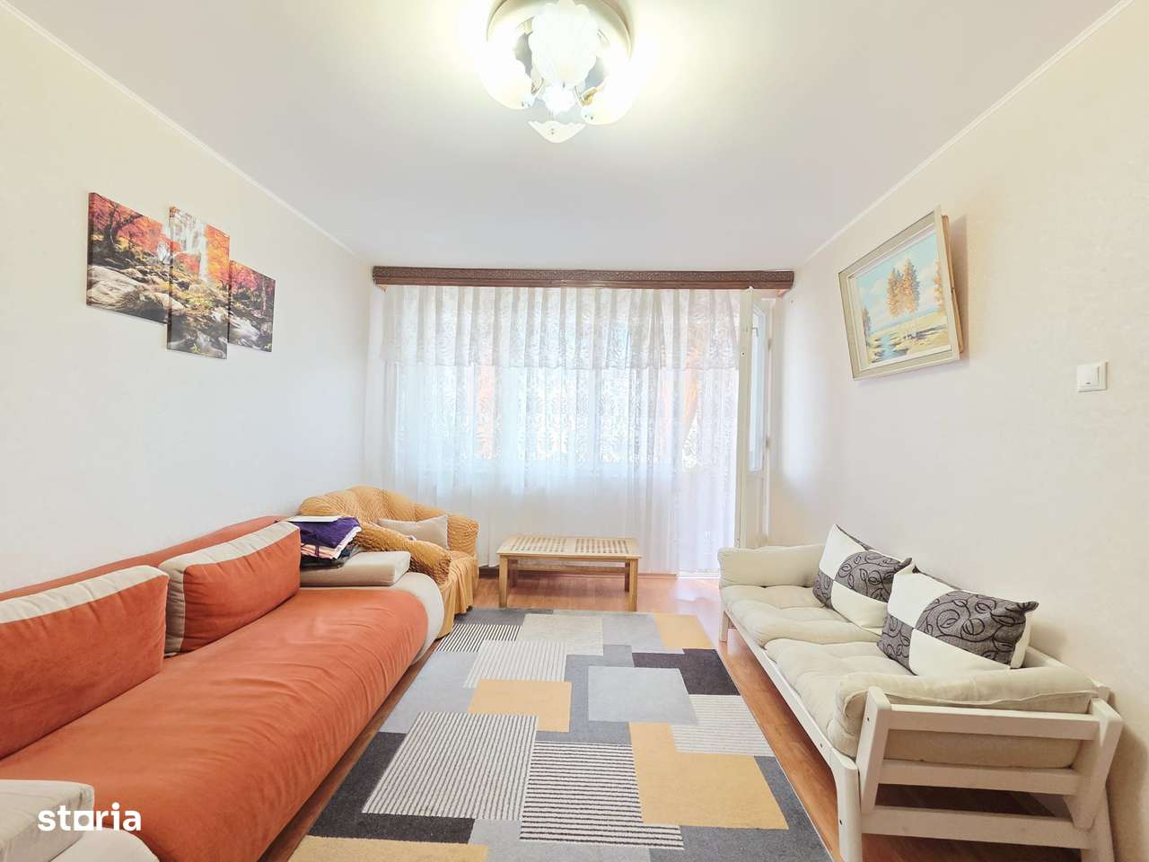 Apartament 3 camere Micro 16 cu 2 balcoane etaj 2-1